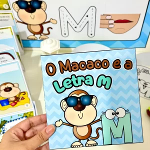 História na Caixa Letra M