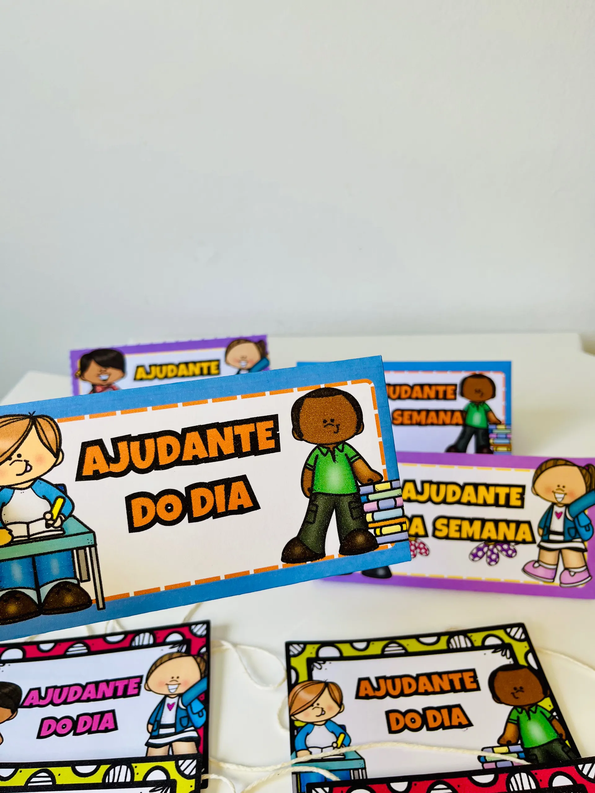 Crachá Ajudante - Imagem 2