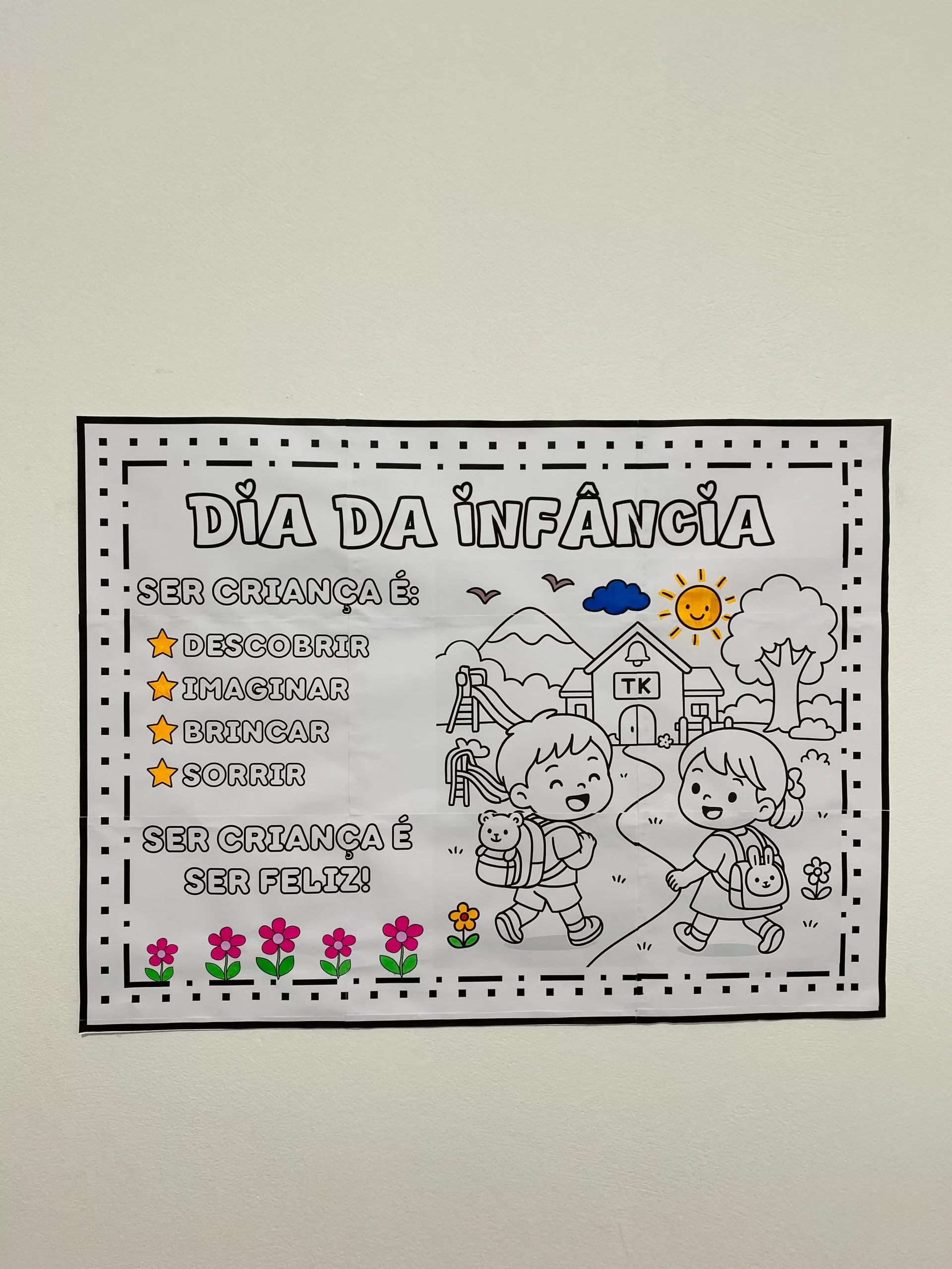 Mural Coletivo + Coroa Infantil
